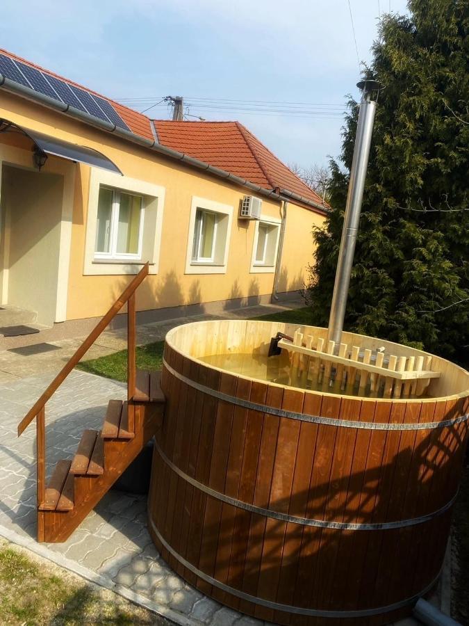 Matrai Vadaszhaz Matraterenye Exterior foto